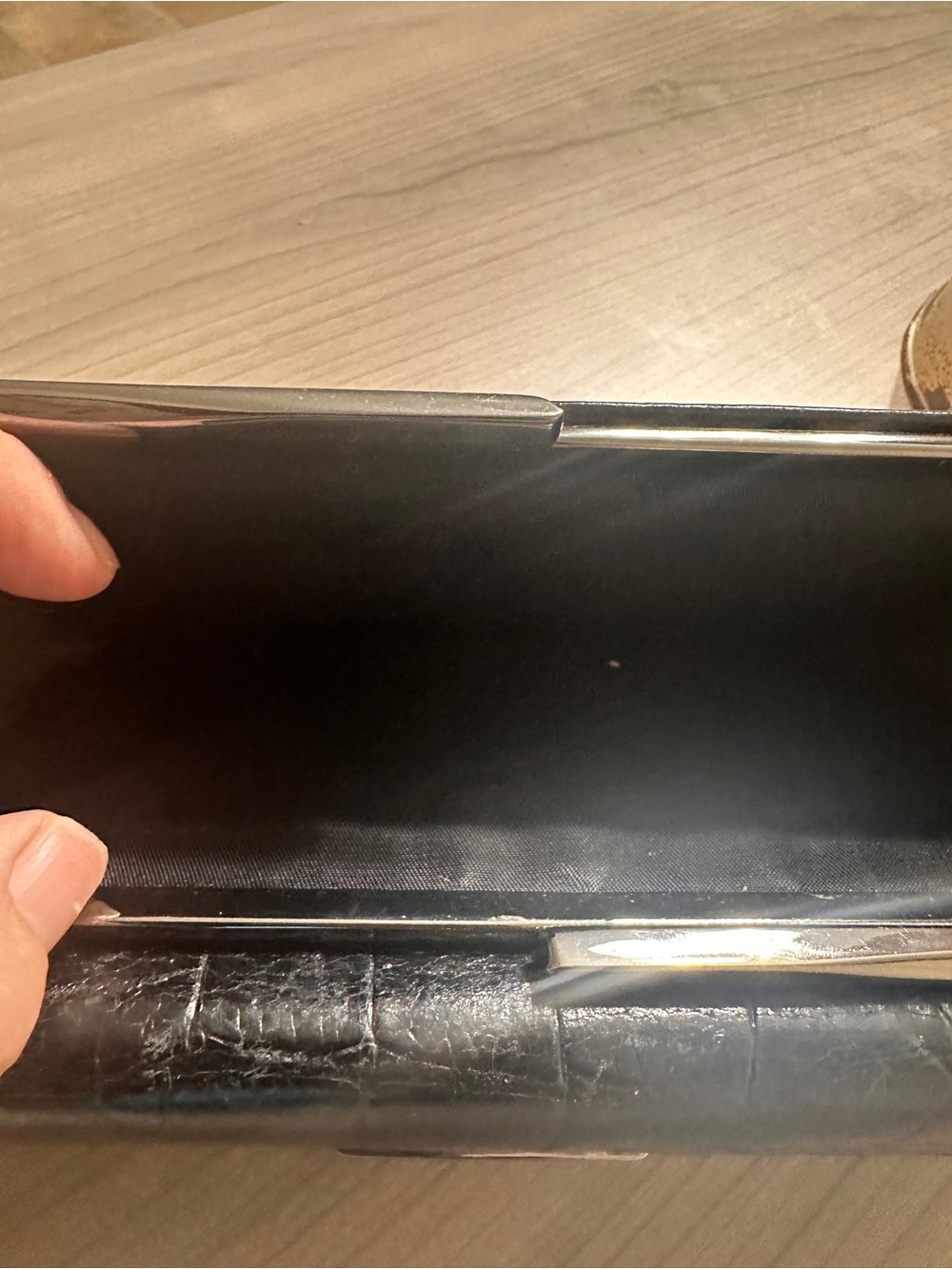 Enzo Angiolini Black Croc-Embossed Wallet with Metal Plaque - Picture 5 of 8